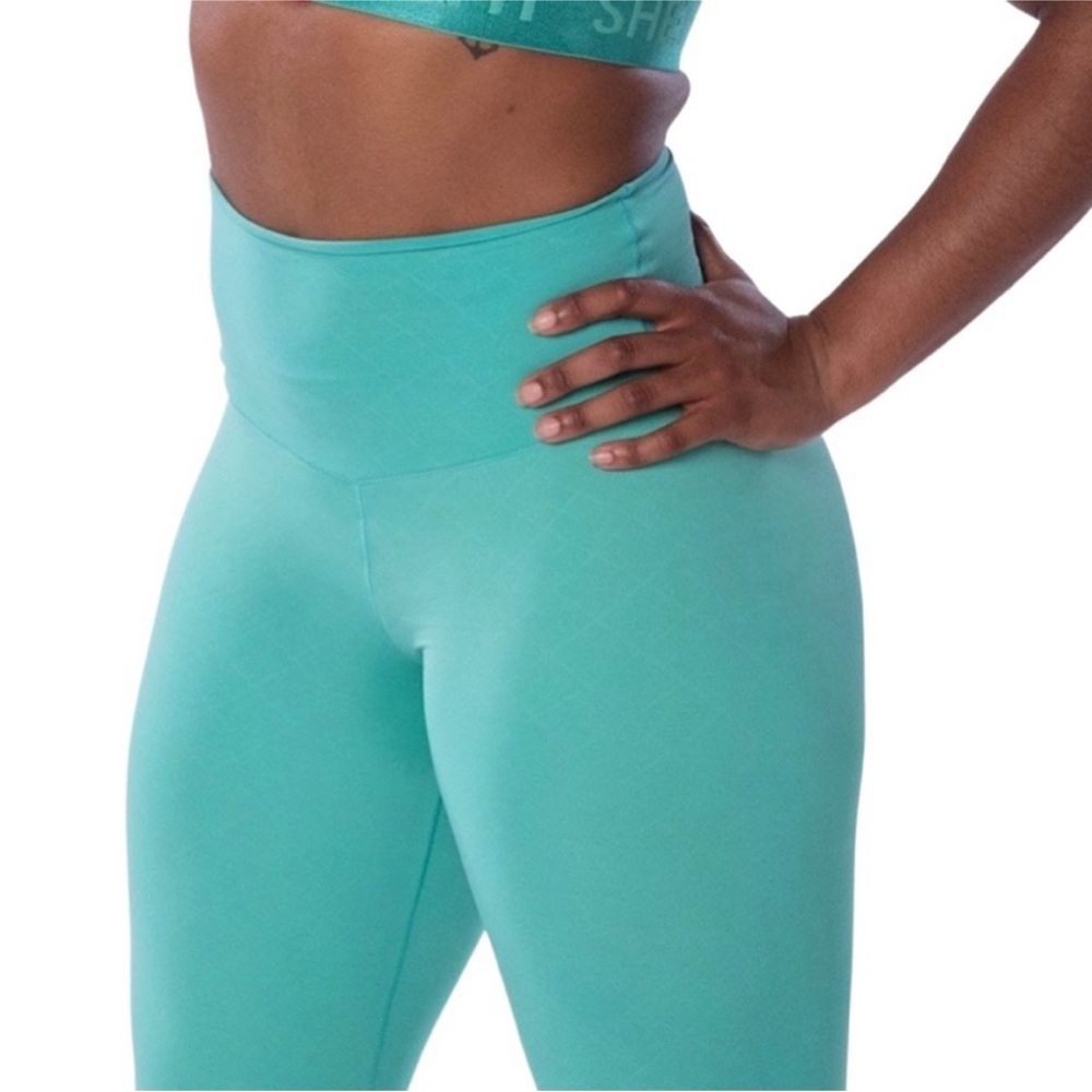 SheFit Boss Legging in‎ Fierce Limited Edition Turquoise Green Gym High Rise 7/8